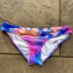Tie-dye, bikini bottoms